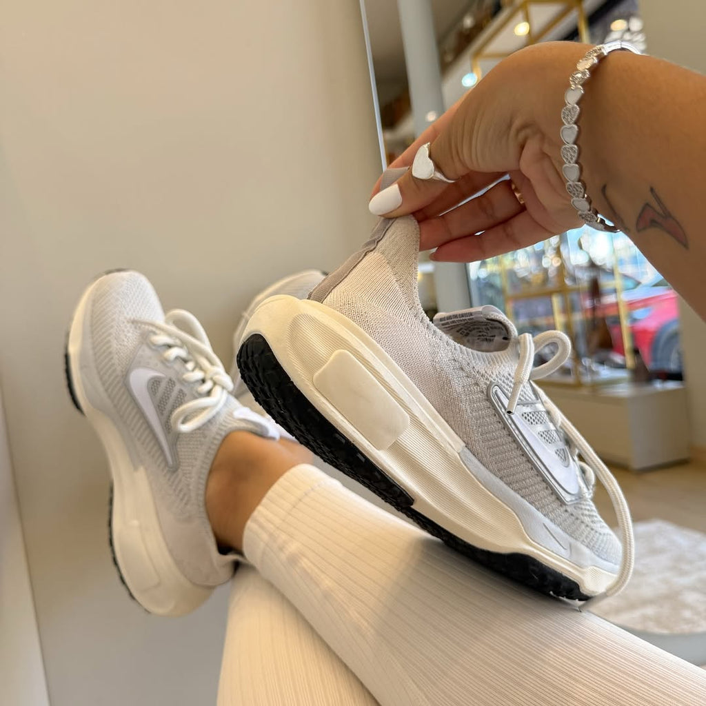 Tênis NK Ultraboost - Premium