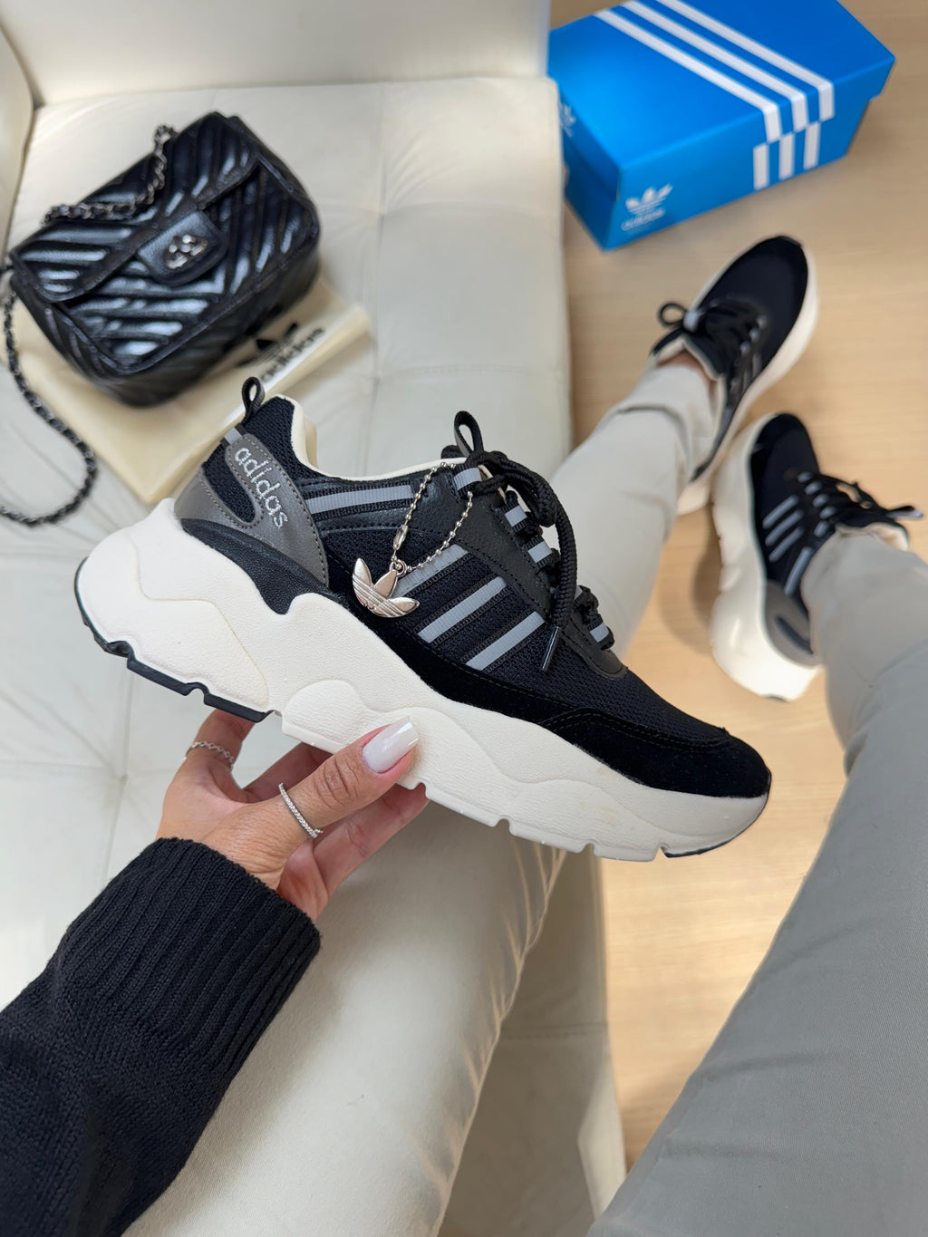 Tênis Adidas Dymond - Premium